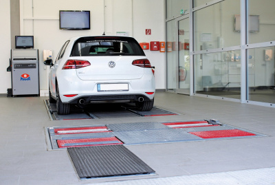 Роликовый тормозной стенд MAHA MBT 2250 EUROSYSTEM (RS2) Роликовый тормозной стенд MAHA MBT 2250 EUROSYSTEM (RS2)