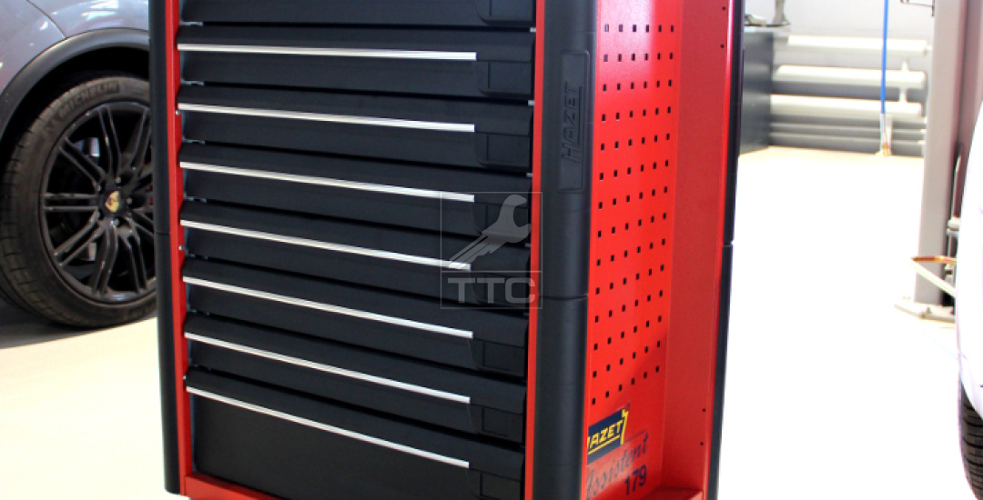 Mercur Auto - Porsche Алма-Ата (Фотография - 17)